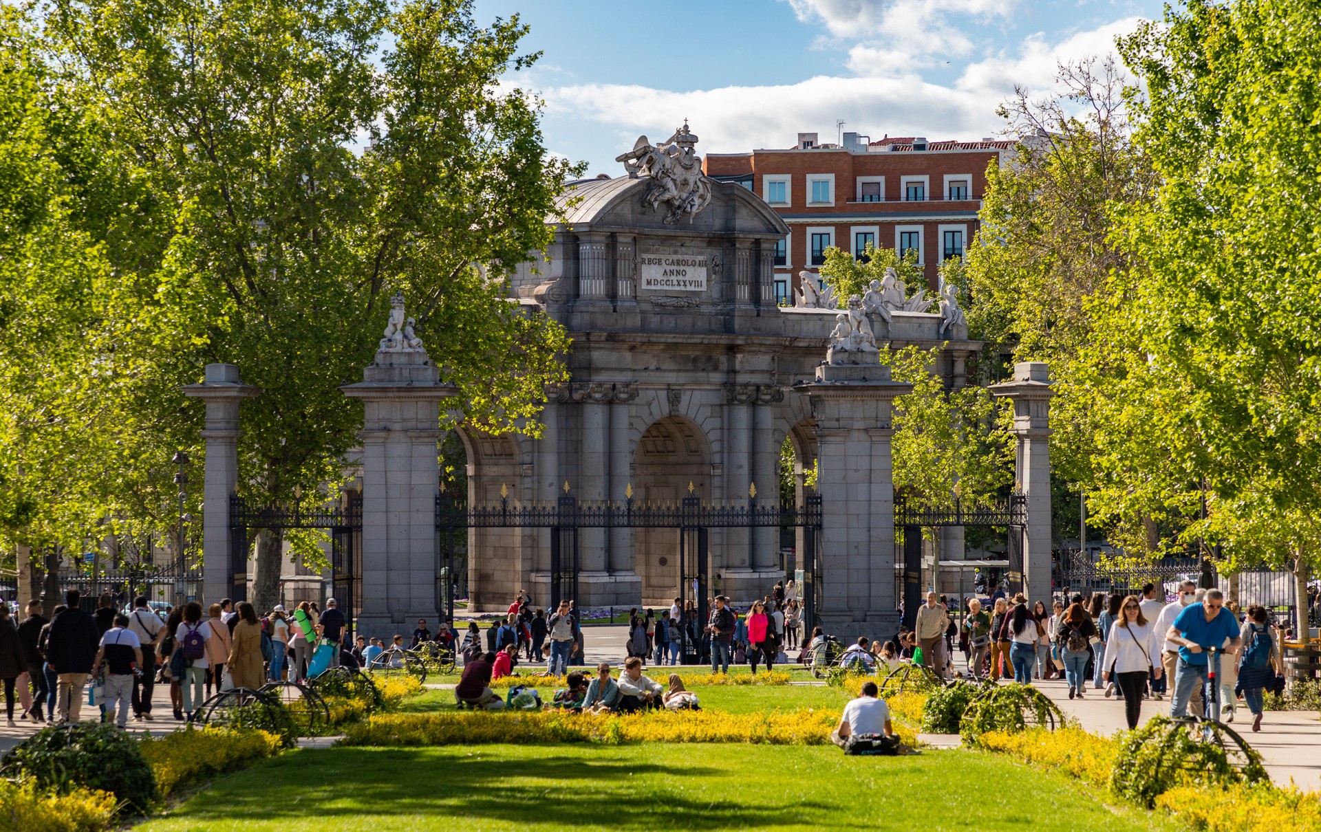 El Retiro Park - Independence Gate